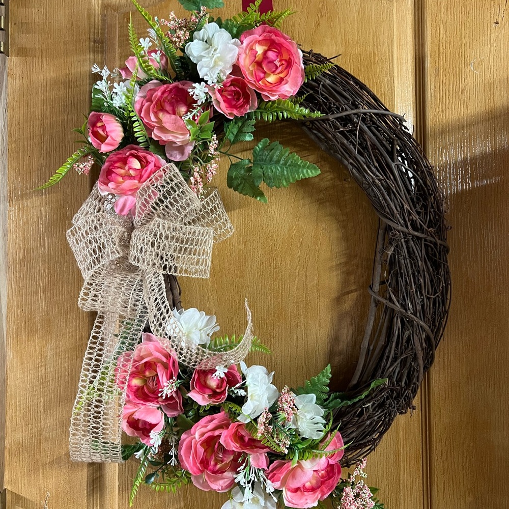 Spring collection grapevine wreath - Picture 6 of 7